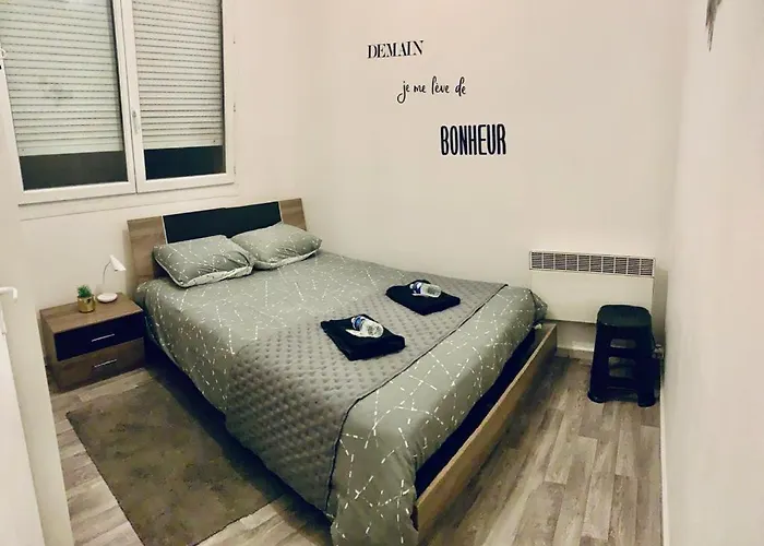 - 2 - 4 Personnes Apartament